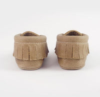 Freshly Picked Moccasins | Weathered Brown - Green Hearts Pink