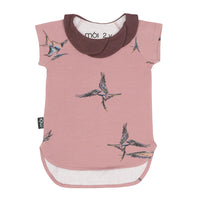 Moi Crane T-Shirt | Plum - Green Hearts Pink